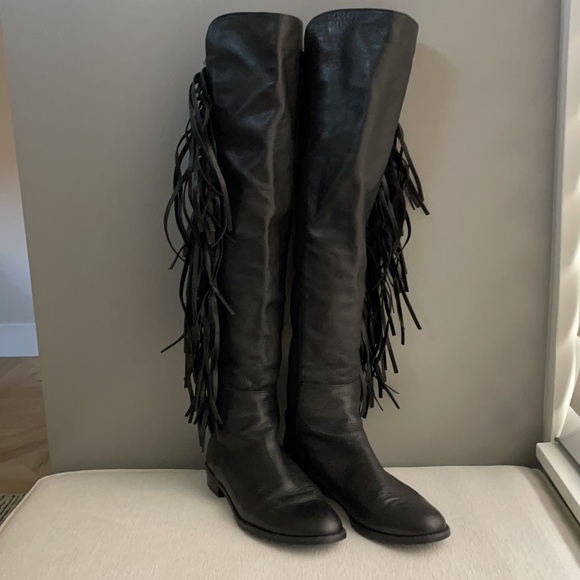 Stuart Weitzman 5050 Mane Fringe Boot! Size 7. - Picture 2 of 6